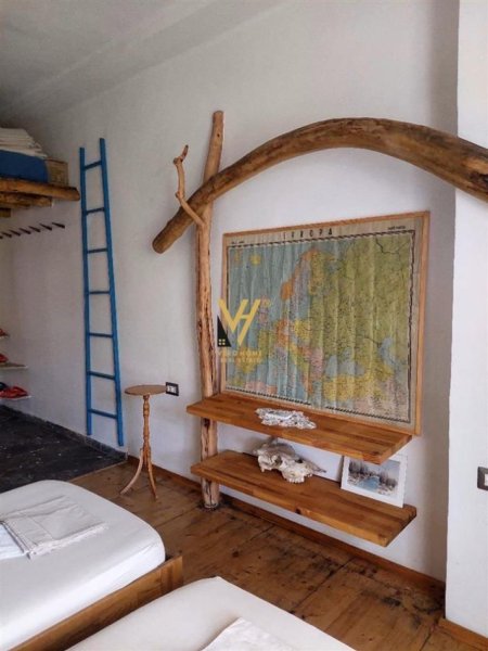 Tirane, jepet me qera apartament 1+1+Ballkon Kati 4, 74 m² 700 € (SHALLVARET)