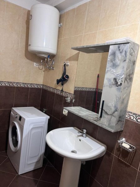 Tirane, shitet apartament 1+1 Kati 4, 60 m² 115.000 € (Rruga e Kavajes)
