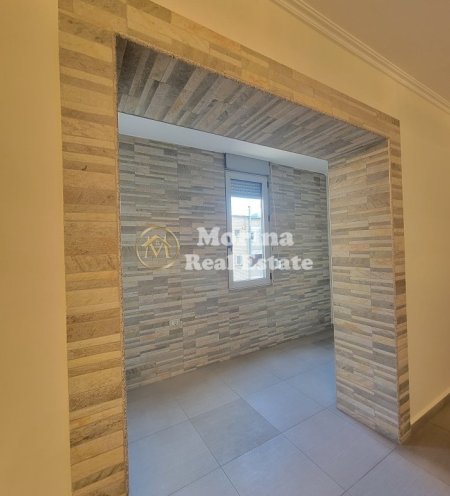 Tirane, jepet me qera apartament 1+1 Kati 3, 60 m² 550 € (Brryli)