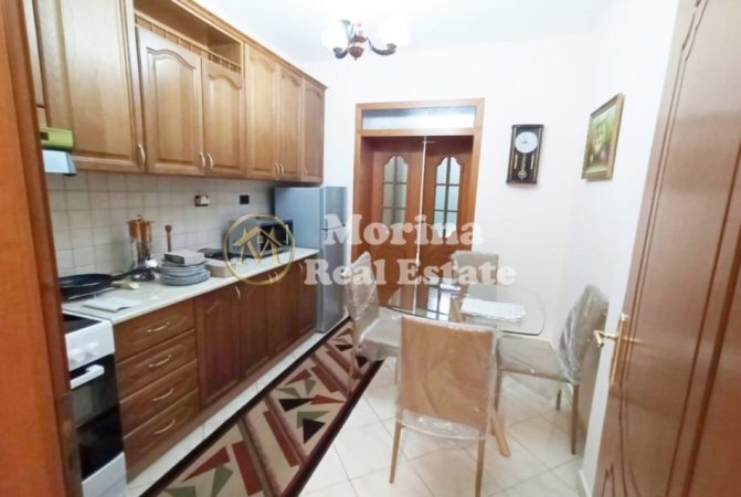 Tirane, jepet me qera apartament 2+1 Kati 2, 90 m² 650 € (Sheshi Willson)