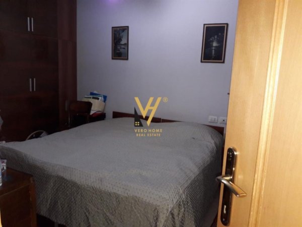 Tirane, jepet me qera apartament 2+1+Ballkon Kati 2, 100 m² 670 € (RRUGA PERLAT REXHEPI)