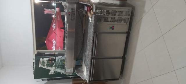 Shkembi Kavajes, shes dyqan 4.500 Euro (Okazion,shiten pajisje picerie sh te mira)