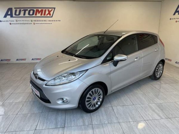Tirane, shes makine Ford FIESTA Viti 2010, 5.700 Euro