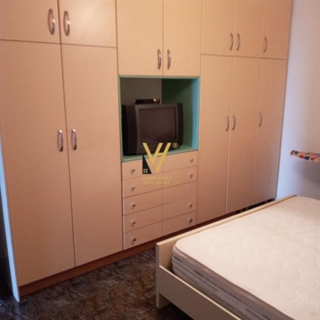 Tirane, jepet me qera apartament 1+1+Ballkon Kati 3, 51 m² 500 € (RRUGA MYSLYM SHYRI)