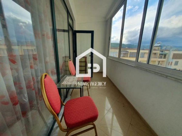 SHITET: Apartament 3+1+ 2 / Zona: POGRADEC