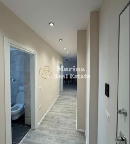 Tirane, jepet me qera apartament 2+1 Kati 2, 100 m² 700 € (Porcelan)