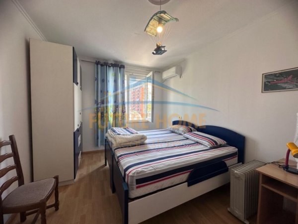 Tirane, jepet me qera apartament 3+1+Ballkon Kati 7, 142 m² 1.200 € (MYSLYM SHYRI)