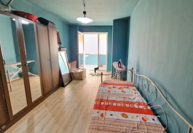 Tirane, shitet apartament 2+1+Ballkon Kati 5, 136 m² 280.000 € (BRRYLI)