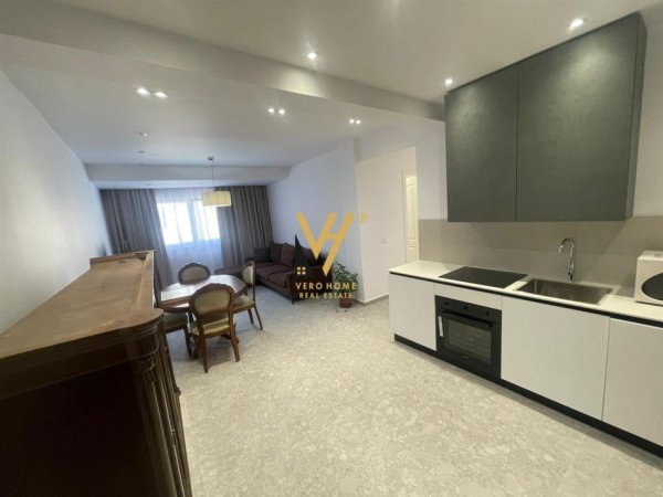 Tirane, jepet me qera apartament 2+1+Ballkon Kati 3, 100 m² 1.000 € (BLLOKU)