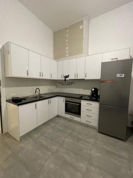 Tirane, shitet apartament 2+1 Kati 1, 70 m² 129.000 € (21 DHJETORI)