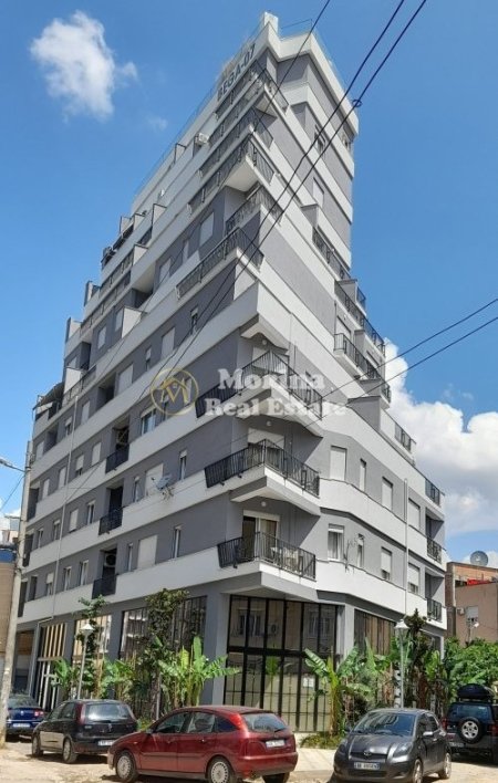 Tirane, shitet ambjent biznesi Kati -2, 1 m² (Rruga e Dibres)