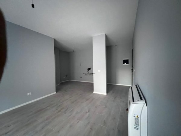 Tirane, jepet me qera apartament 2+1 Kati 3, 96 m² 500 € (STACIONI TRENIT)