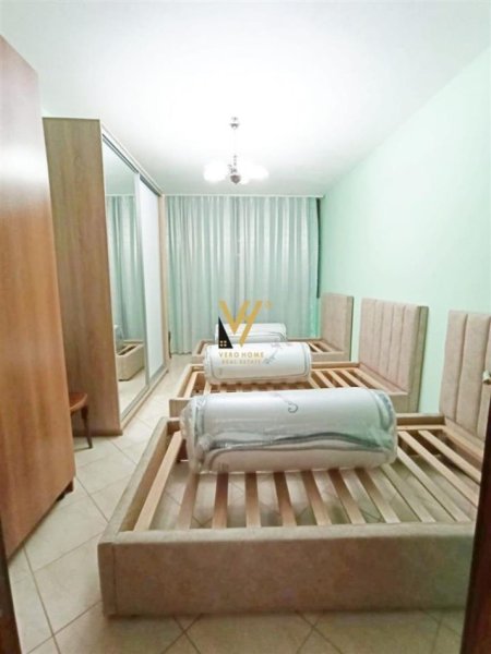 Tirane, jepet me qera apartament 2+1+Ballkon Kati 2, 90 m² 650 € (SHESHI WILLSON)