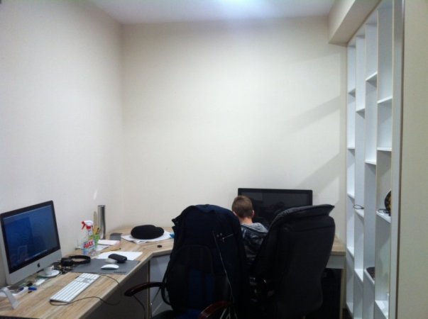 Tirane, shes IMac
