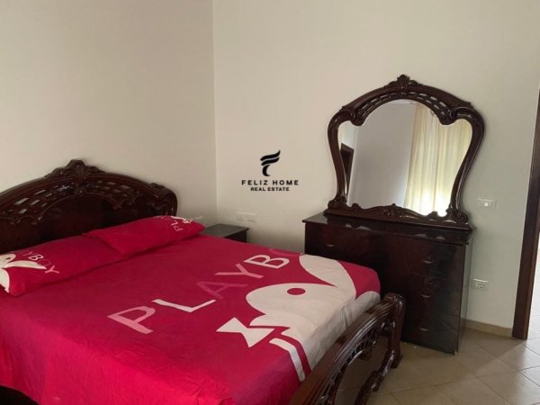 Tirane, jepet me qera apartament 3+1+Ballkon Kati 3, 140 m² 700 € (QYTET STUDENTI)