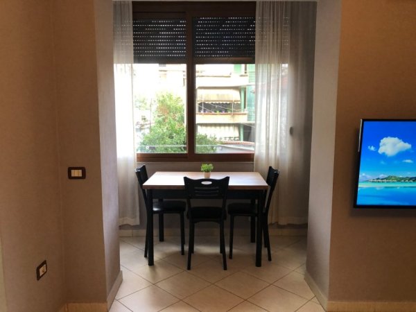 Tirane, jepet me qera 2+1+Aneks Kati 2, 85 m² 650 € (Qemal Stafa)