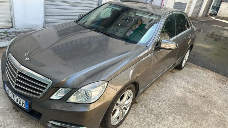 Tirane, shes makine MERCEDES BENZ E-350 CDI PA TAKS LUKSI Nafte, gri e erret automatik Klima