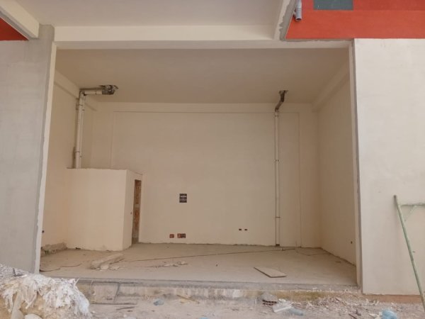 Tirane, jepet me qira ambjent biznesi Kati 0, (Rruga:&quot;Kujtim Laro&quot;)