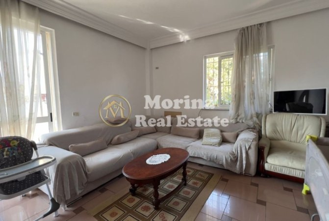 Tirane, jepet me qera Vile 2+1 Kati 1, 120 m² 400 € (Kinostudio)