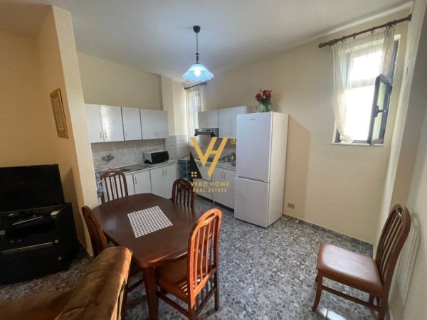 Tirane, jepet me qera apartament 2+1+Ballkon Kati 2, 85 m² 550 € (PAZARI I RI)