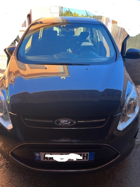 Tirane, shes makine Ford Grand C Max Viti 2011, 7.600 Euro