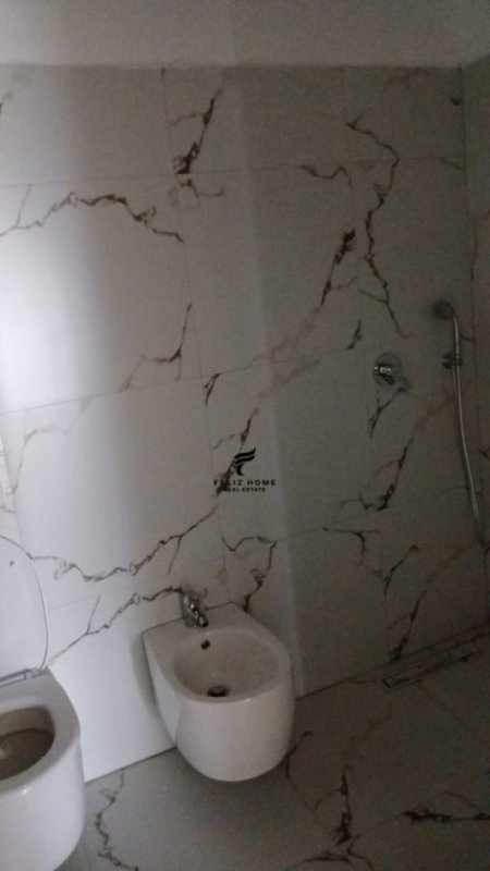 Tirane, shitet apartament 2+1 Kati 1, 100 m² 201.000 € (ASTIR)