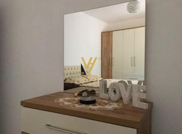 Tirane, jepet me qera shtepi 3+1+Ballkon Kati 0, 240 m² 700 € (QYTETI I STUDENTIT)