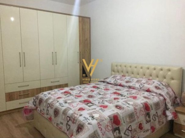 Tirane, jepet me qera shtepi 3+1+Ballkon Kati 0, 240 m² 700 € (QYTETI I STUDENTIT)