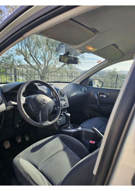 Tirane, shes SUV | Fuoristrad | Xhip Nissan Qashqai Benzin+Gaz, gri metalizato manuale Kondicioner 185.000 km 5.000 €