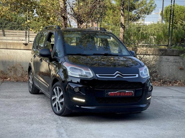 Tirane, shes makine CITROEN C3 PICASSO Benzin+Gaz, e zeze manuale Klima 178.000 km 4.990 €