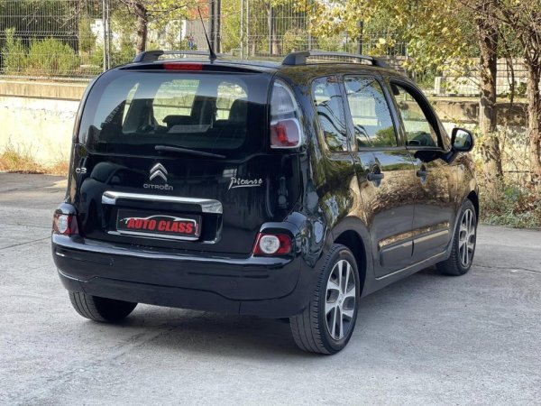 Tirane, shes makine CITROEN C3 PICASSO Benzin+Gaz, e zeze manuale Klima 178.000 km 4.990 €