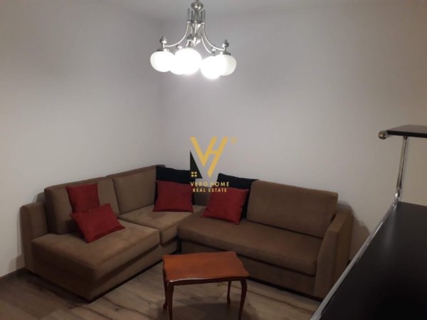 Tirane, jepet me qera apartament 2+1+Ballkon Kati 2, 85 m² 600 € (RRUGA HAXHI HYSEN DALLIU)