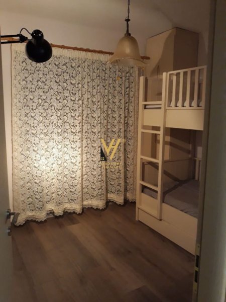 Tirane, jepet me qera apartament 2+1+Ballkon Kati 2, 85 m² 600 € (RRUGA HAXHI HYSEN DALLIU)