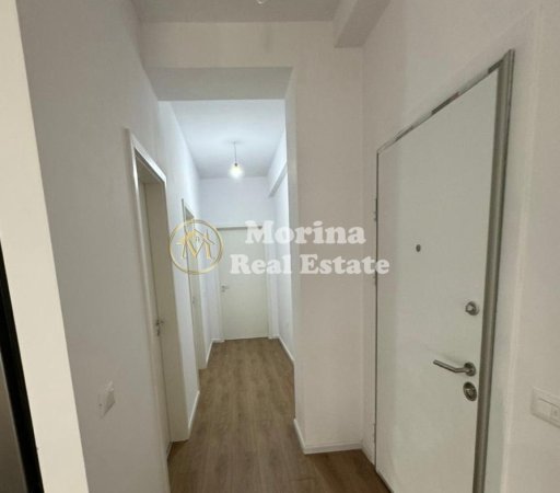 Tirane, jepet me qera apartament 2+1 Kati 7, 100 m² 350€ (Ali Demi)