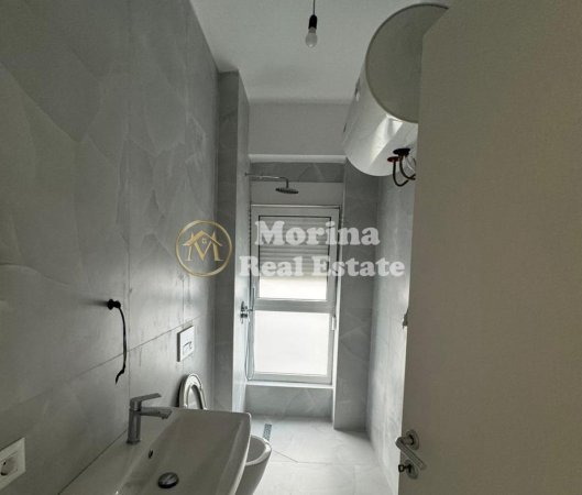 Tirane, jepet me qera apartament 2+1 Kati 7, 100 m² 350€ (Ali Demi)