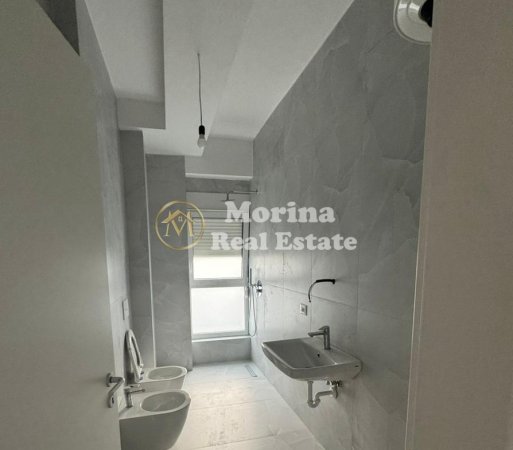 Tirane, jepet me qera apartament 2+1 Kati 7, 100 m² 350€ (Ali Demi)