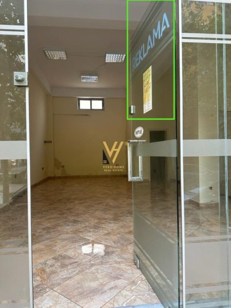 Tirane, shitet dyqan Kati 0, 60 m² 90.000 € (MISTO MAME)