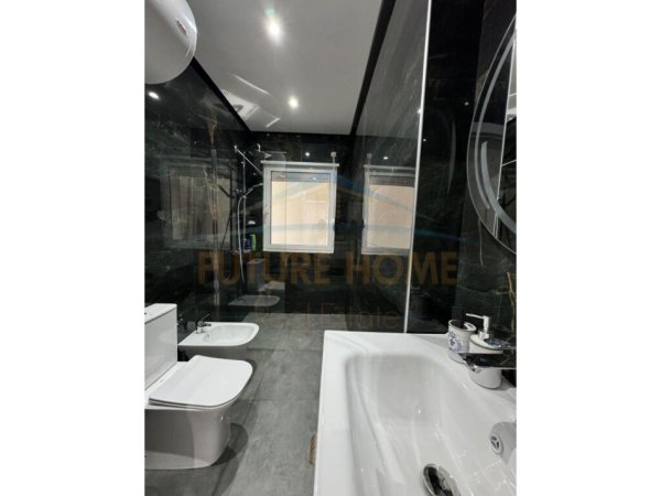 Tirane, jepet me qera apartament 2+1 Kati 2, 70 m² 900 € (RRUGA E BOGDANEVE)