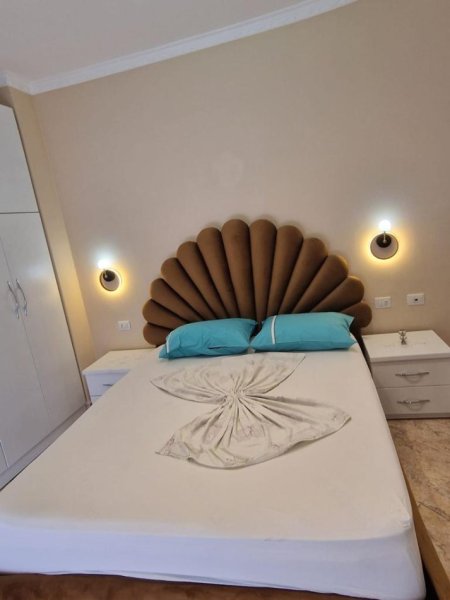 Tirane, jepet me qera apartament 2+1 Kati 5, 110 m² 800 € (Don Bosko)