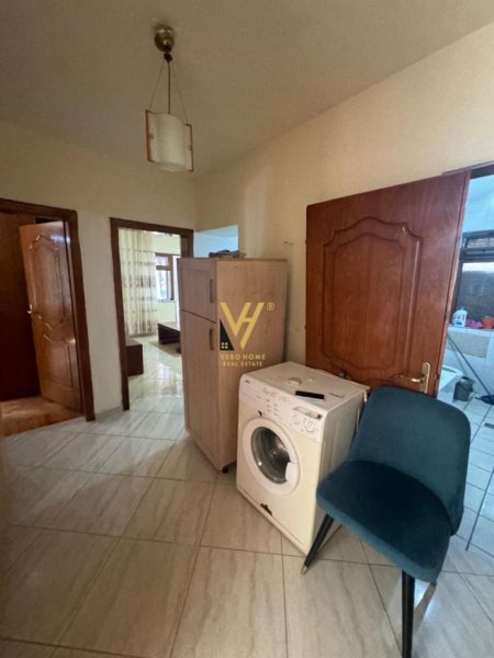 Tirane, shitet ambjent biznesi Kati 0, 68 m² 170.000 € (21 DHJETORI)