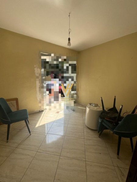 Tirane, shitet ambjent biznesi Kati 0, 68 m² 170.000 € (21 DHJETORI)