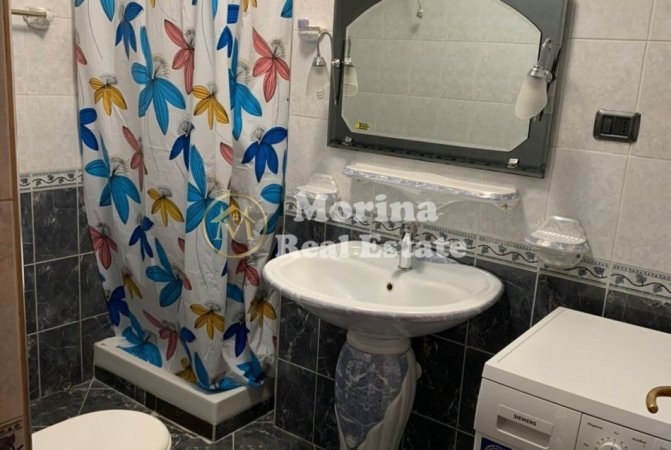 Tirane, jepet me qera apartament 2+1 Kati 10, 103 m² 800 € (Qender)