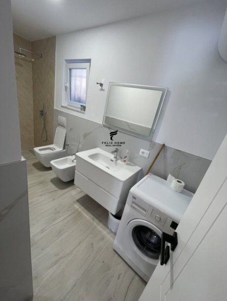 Tirane, jepet me qera apartament 2+1+Ballkon Kati 1, 70 m² 500 € (RRUGA 5 MAJI)