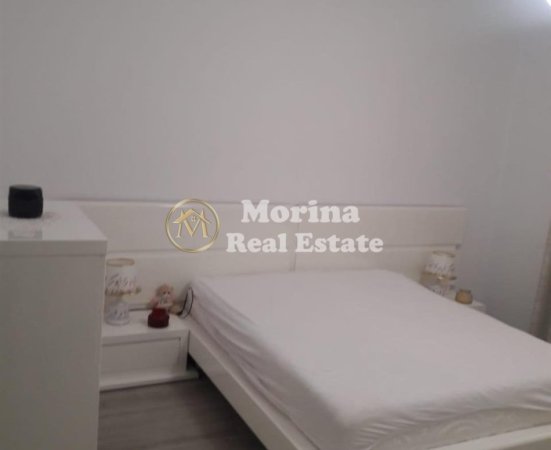 Tirane, jepet me qera apartament 2+1 Kati 6, 120 m² 1000 € (Selvia)