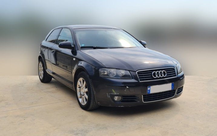 Fushe Kruje, shes makine Audi A3 Nafte, e zeze manuale Kondicioner 294.000 km 2.700 €