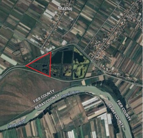 Lushnje, jepet me qera afatgjate truall , 44.000 m² , (MAZHAJ - LUSHNJE , LUMI SEMAN)