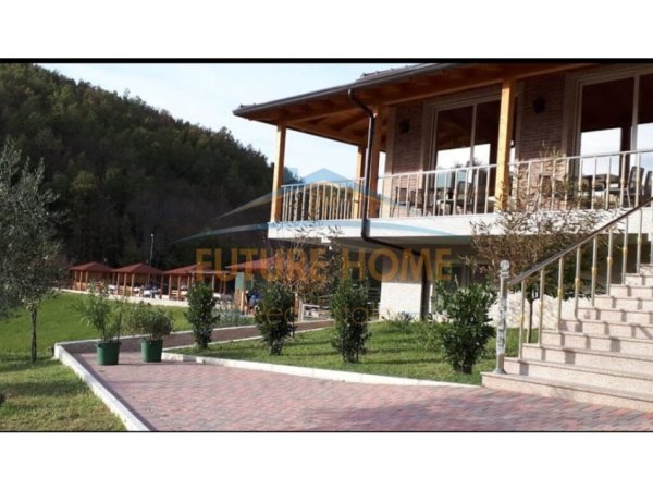 Durres, shitet Ferme per Agroturizem, 18.000 m² 2800000 €