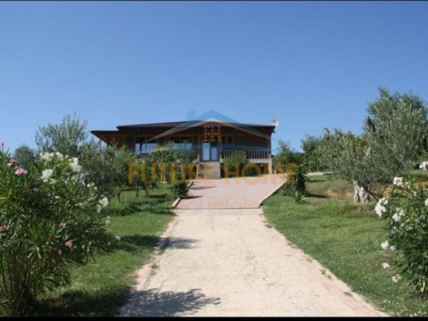 Durres, shitet Ferme per Agroturizem, 18.000 m² 2800000 €