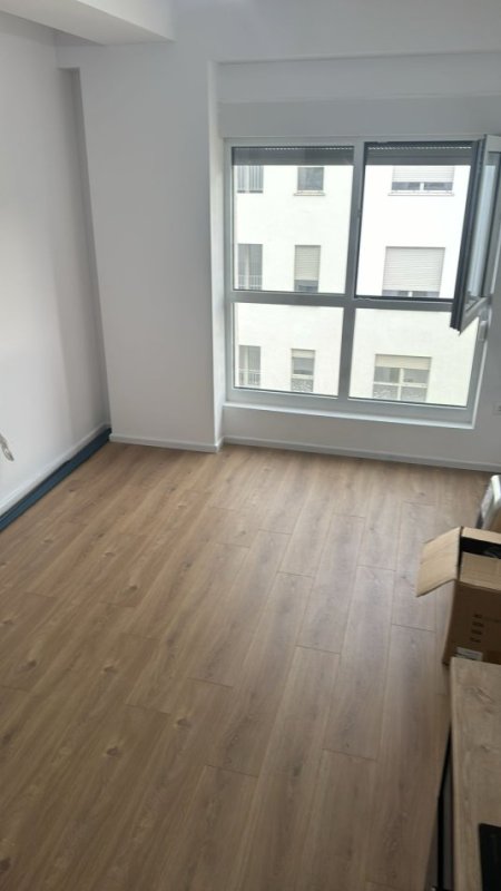 Tirane, jepet me qera apartament 1+1+Ballkon Kati 7, 60 m² 300 € (Ali Dem , rr. Pasho Hysa ( Rezidenca Kaimi))