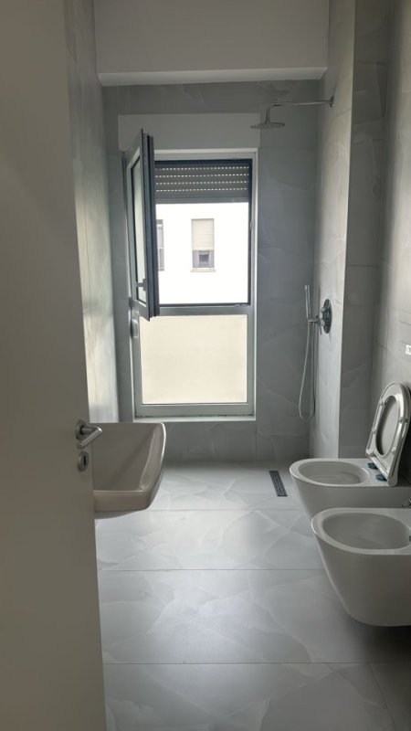Tirane, jepet me qera apartament 1+1+Ballkon Kati 7, 60 m² 300 € (Ali Dem , rr. Pasho Hysa ( Rezidenca Kaimi))